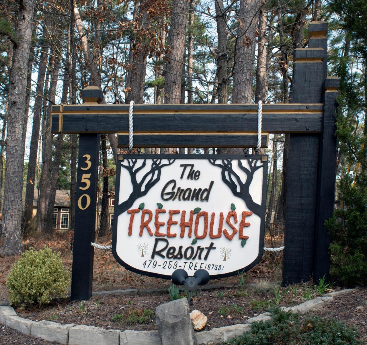 The Grand Treehouse Resort Eureka Springs Exterior photo